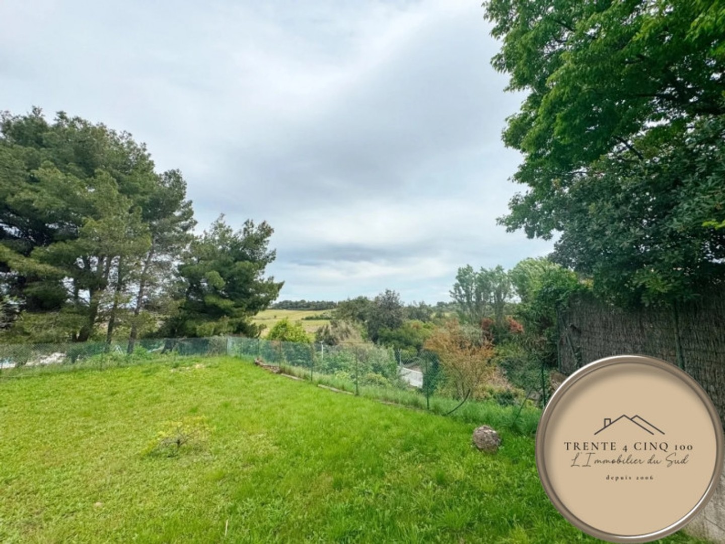 Terrain à vendre - 918m2 - Pailhès (34490)