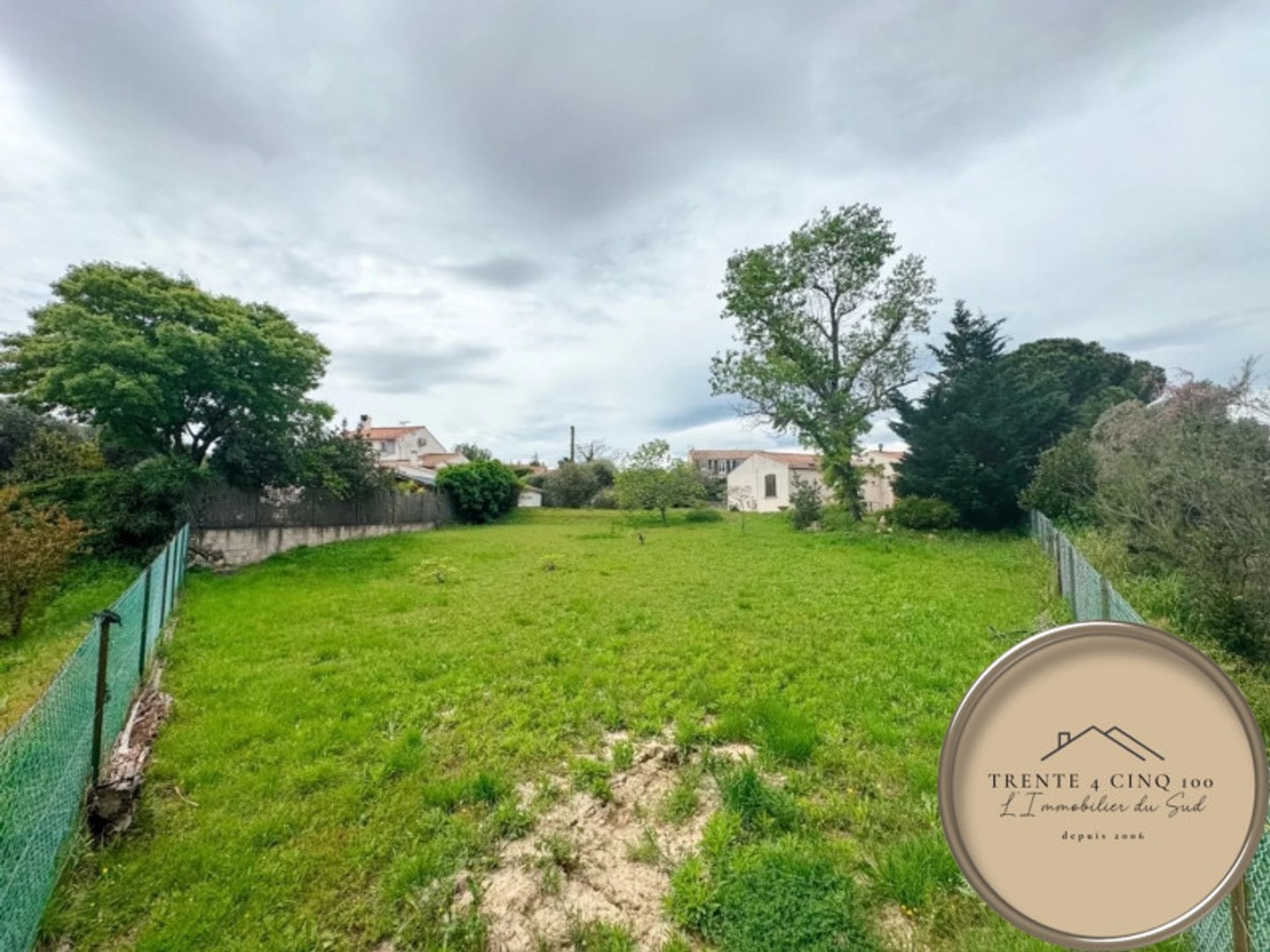 Terrain à vendre - 918m2 - Pailhès (34490)