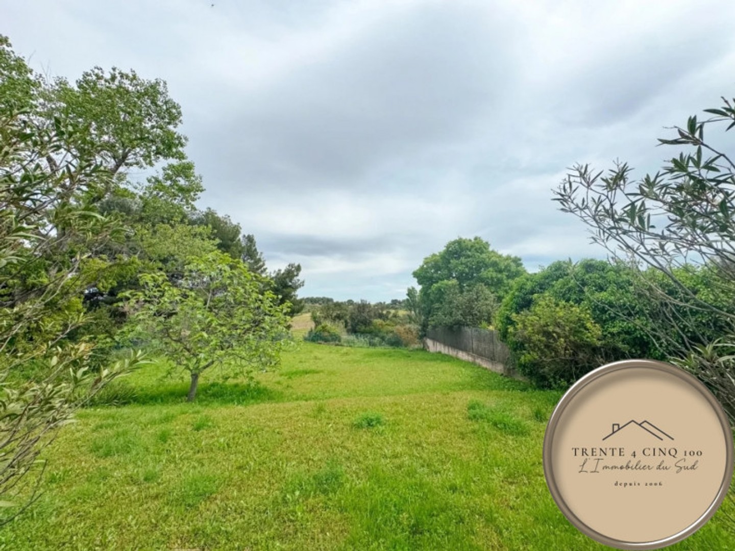 Terrain à vendre - 918m2 - Pailhès (34490)
