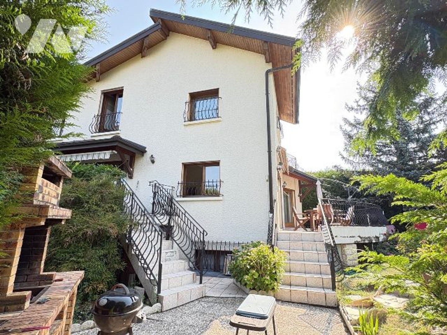 Maison à vendre - 7 pièces - 246m2 - Vétraz-Monthoux (74100)