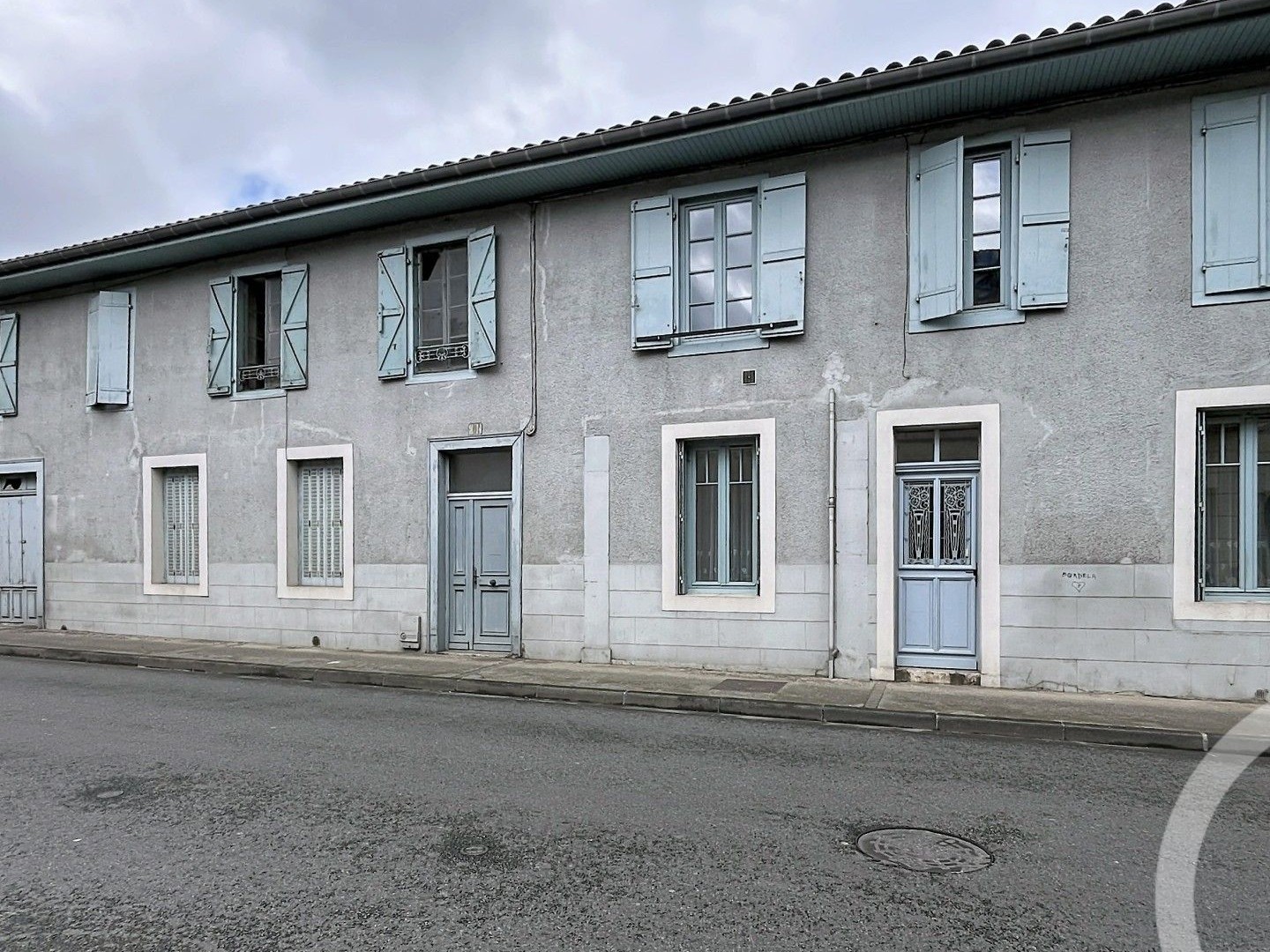Immeuble à vendre - 382m2 - Saint-Gaudens (31800)