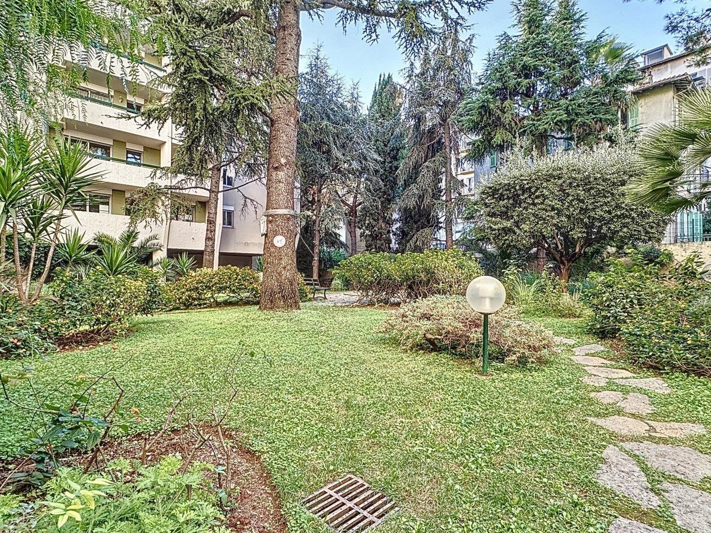 Appartement 5 pièces avec grand jardin