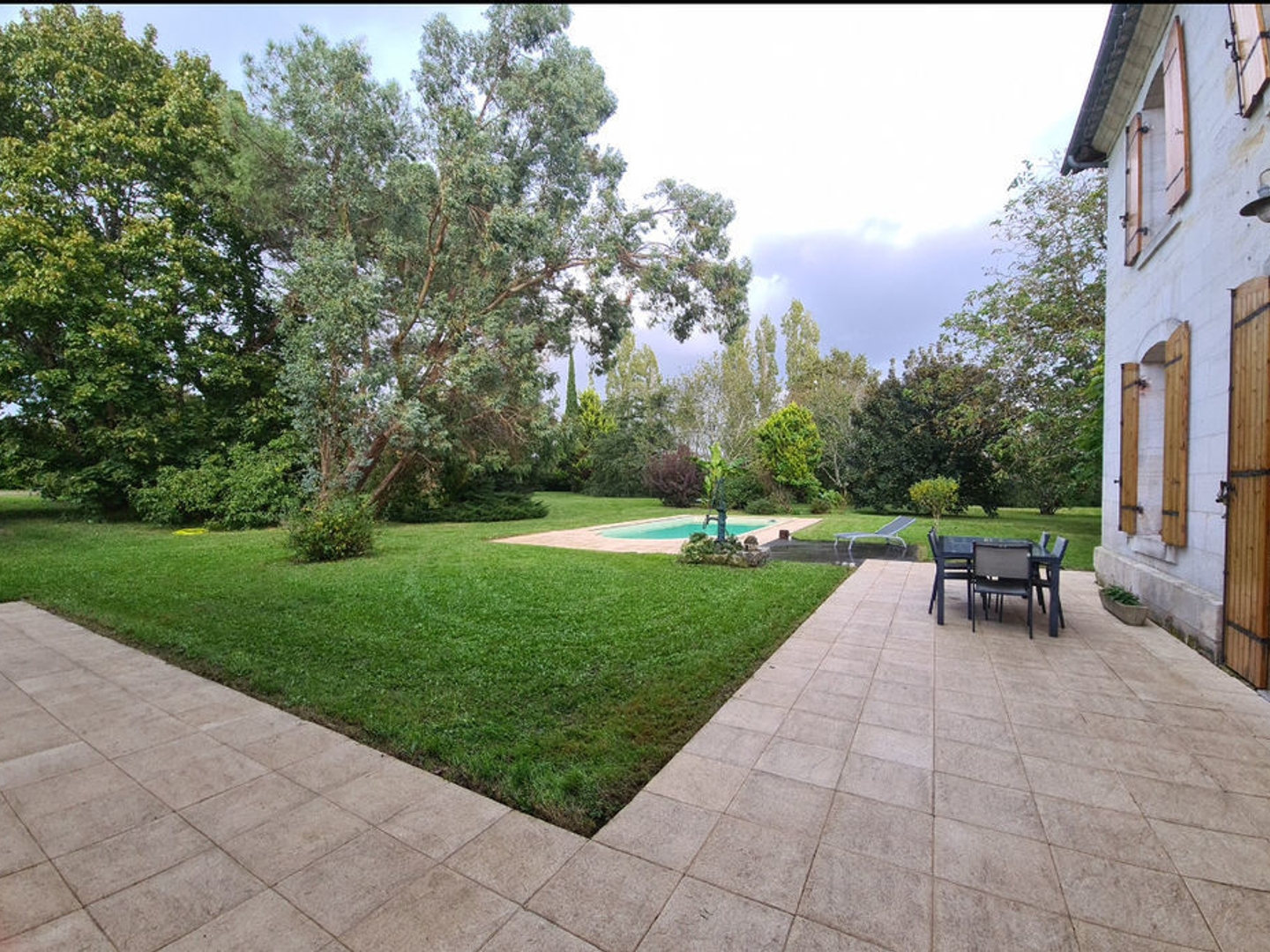 Maison à vendre - 5 pièces - 270m2 - Galgon (33133)