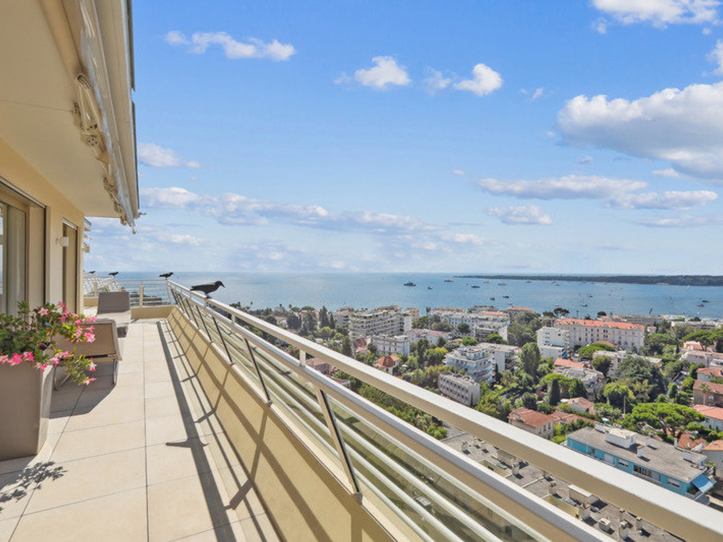 Appartement d'exception à Cannes vue mer panoramique