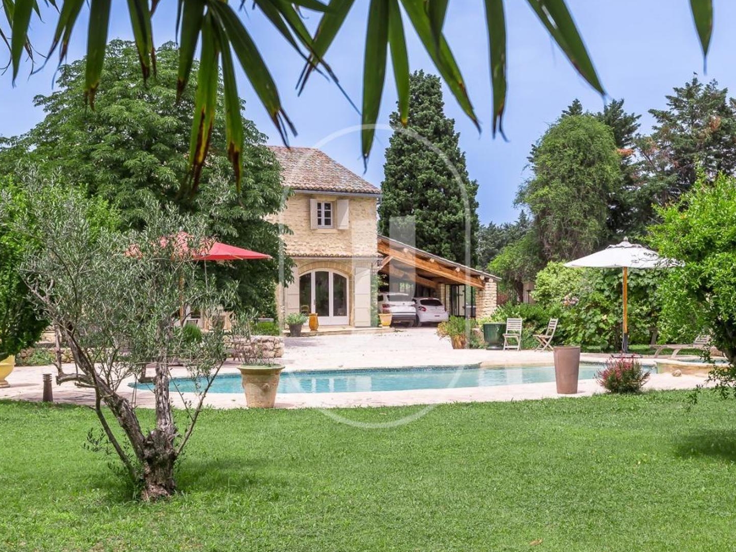 Maison 17 pièces 444 m²