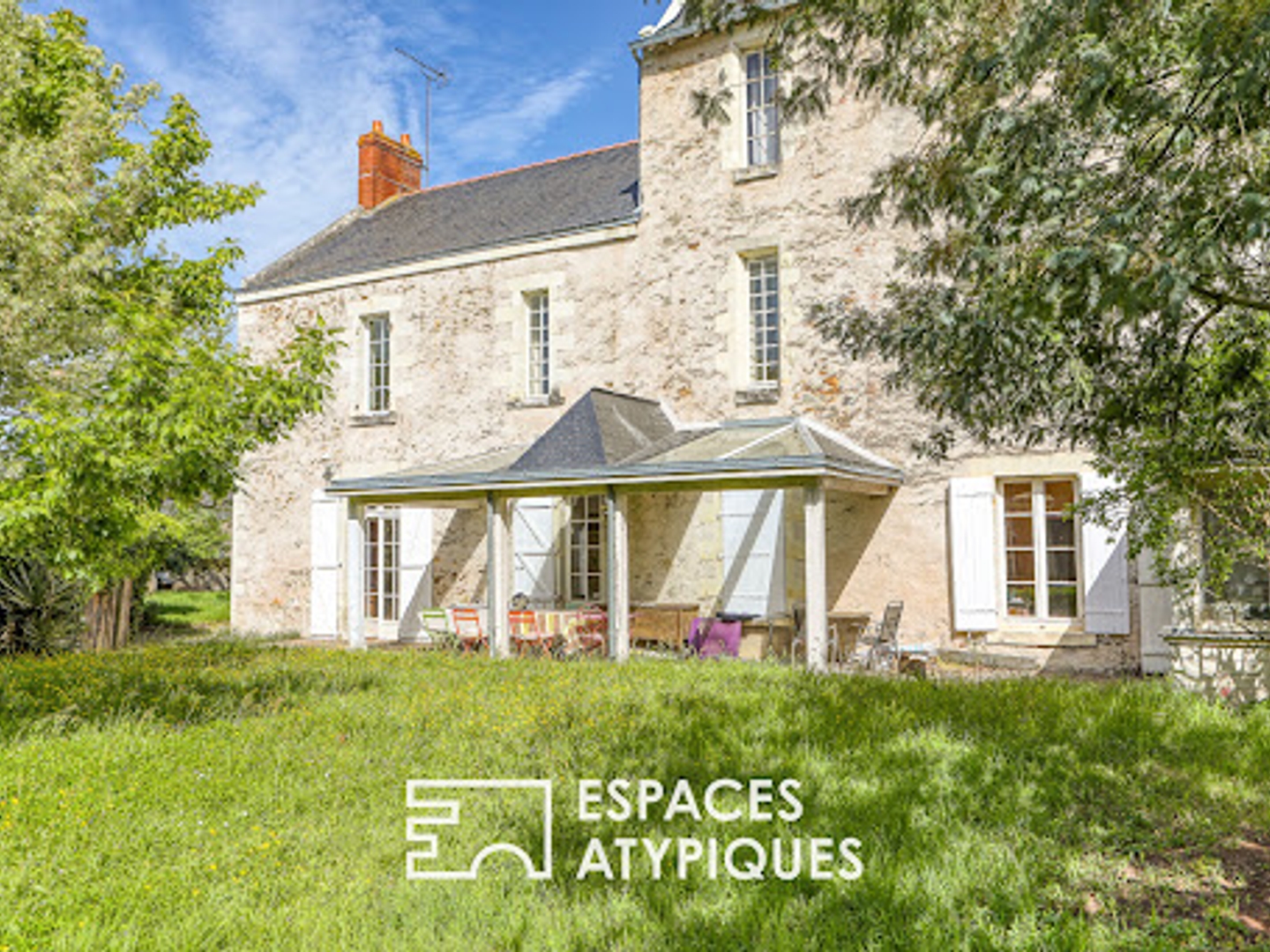 Immeuble à vendre - 18 pièces - 400m2 - Rochefort-Sur-Loire (49190)