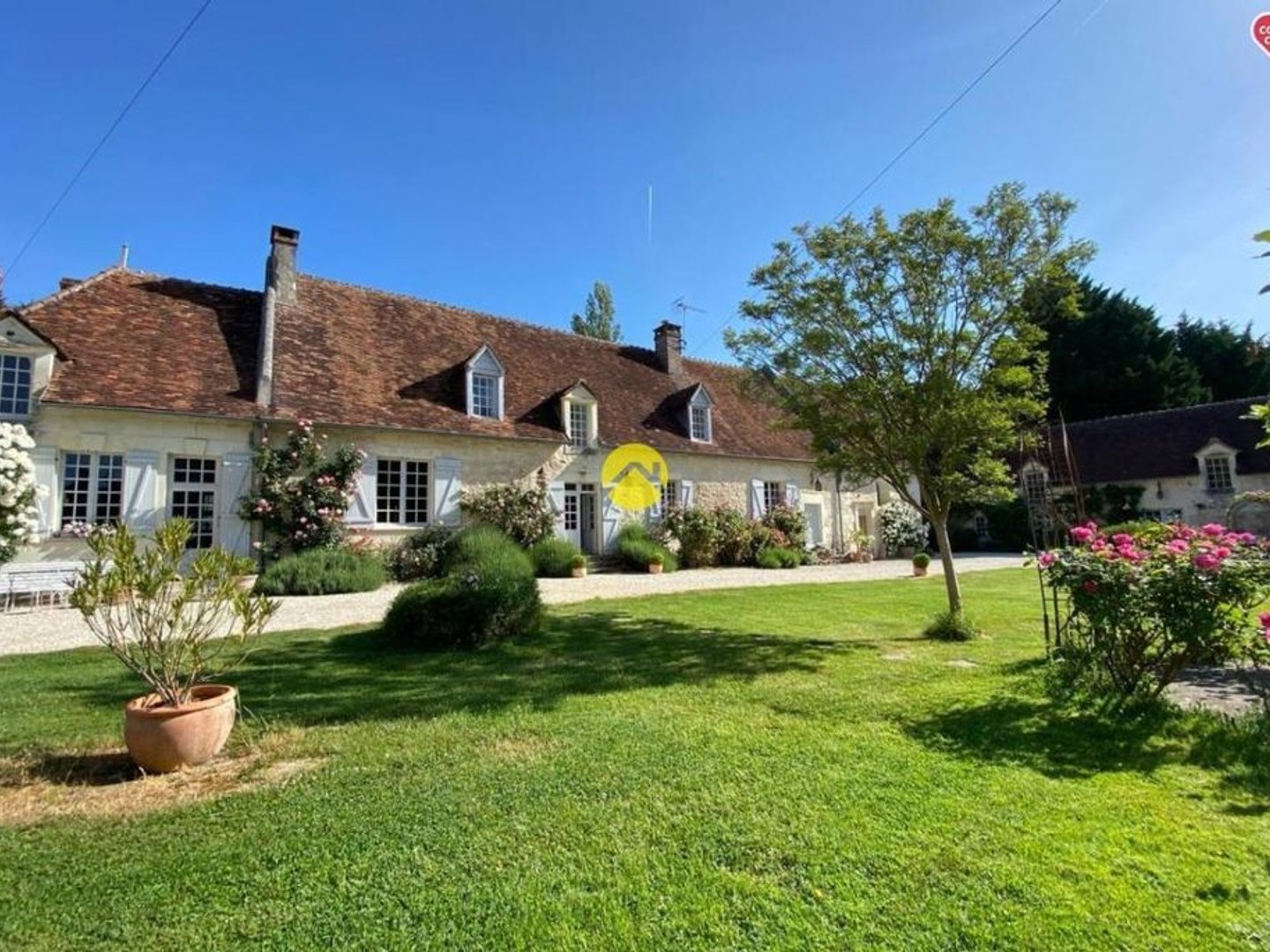 Maison à vendre - 580m2 - Luçay-Le-Mâle (36360)