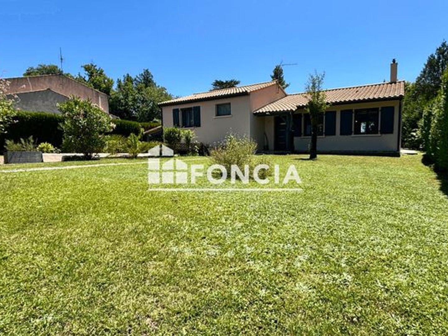 Maison à vendre - 5 pièces - 99m2 - Saintes (17100)