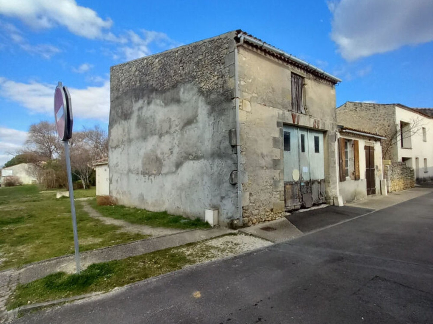 Parking / garage / box à vendre - Lesparre-Médoc (33340)