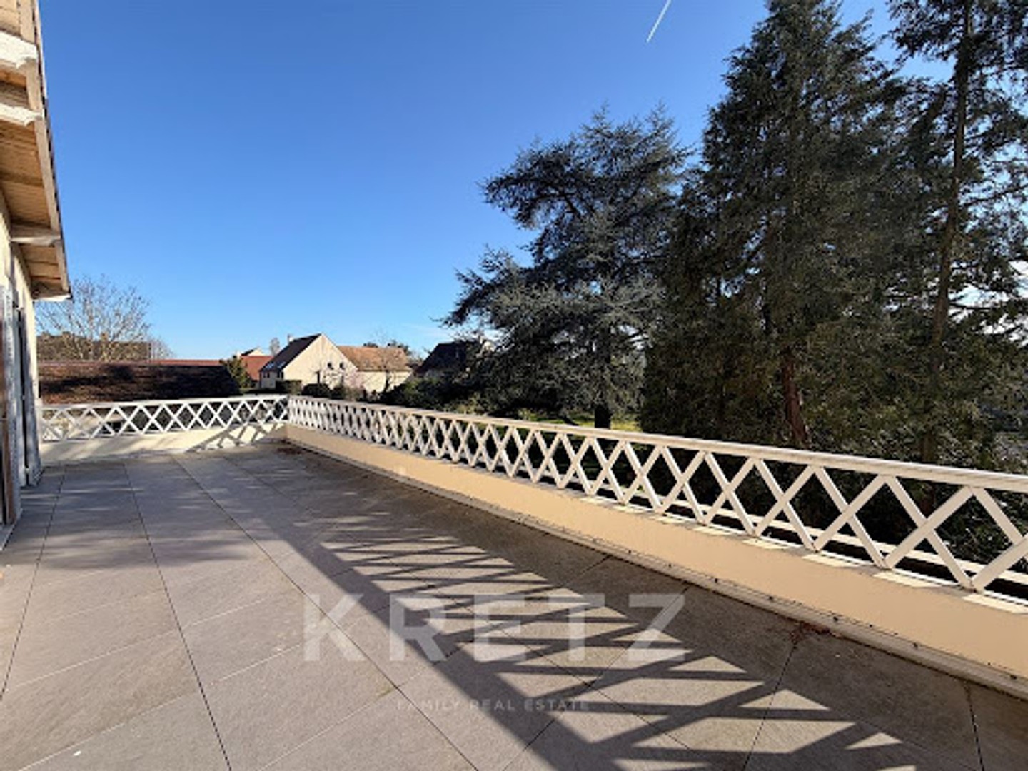 Maison à vendre - 6 pièces - 189m2 - Noisy-Le-Roi (78590)