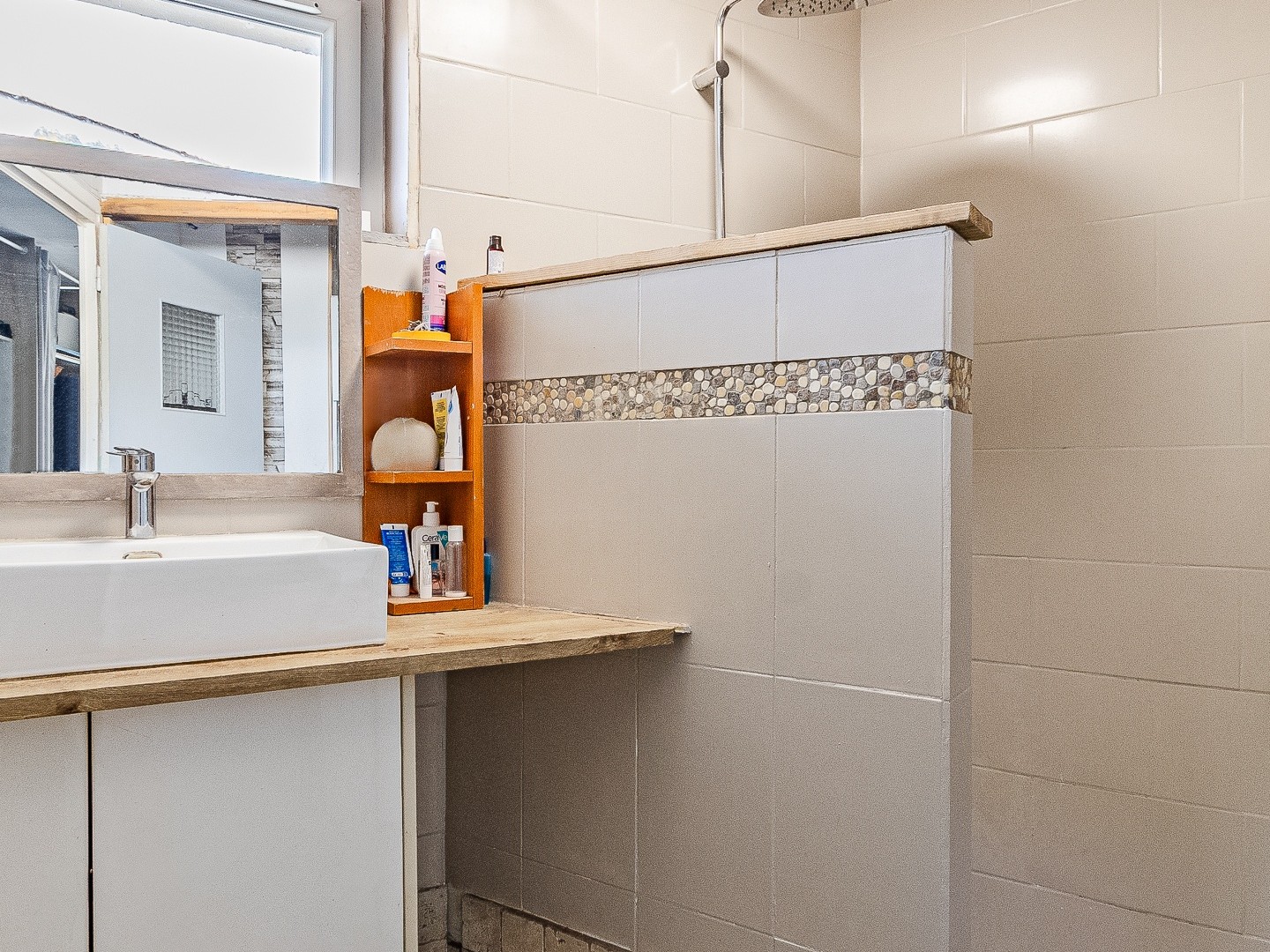 Bureaux à vendre - 6 pièces - 85m2 - Civrieux-D'azergues (69380)