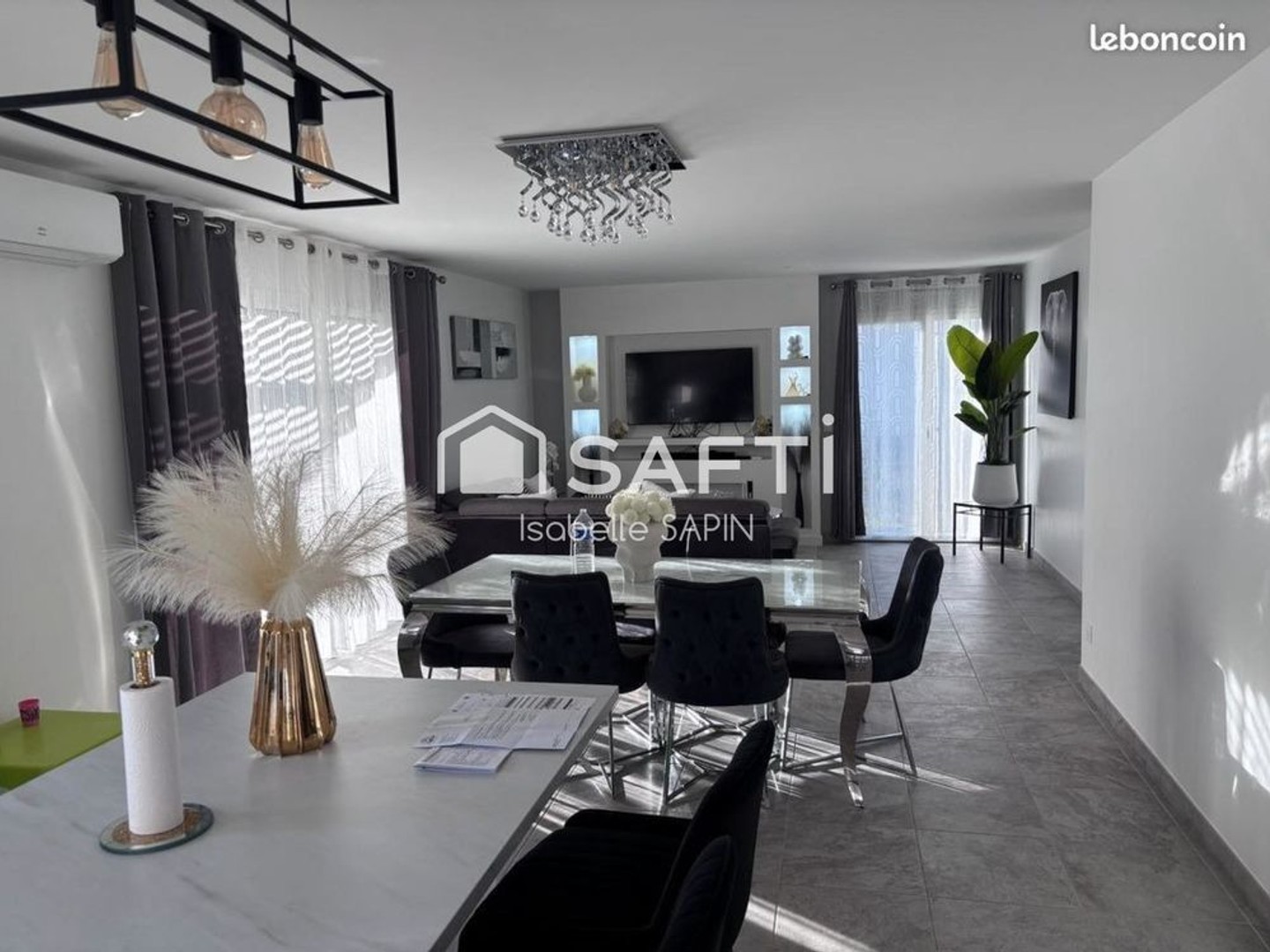 Maison à vendre - 4 pièces - 108m2 - Neuville-De-Poitou (86170)