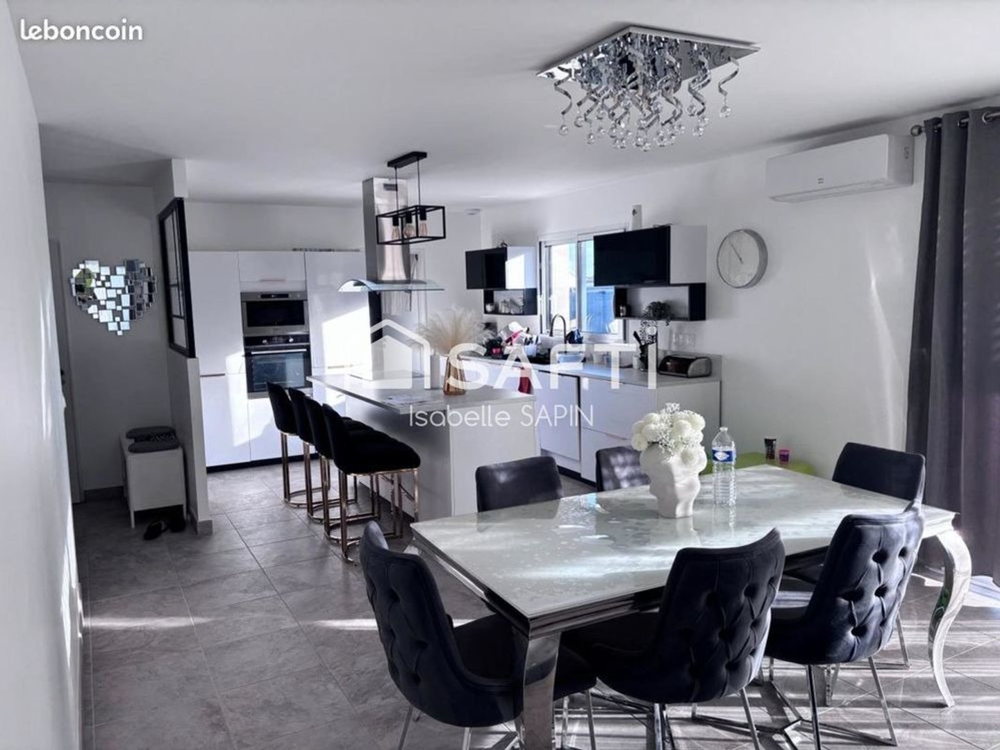 Maison à vendre - 4 pièces - 108m2 - Neuville-De-Poitou (86170)