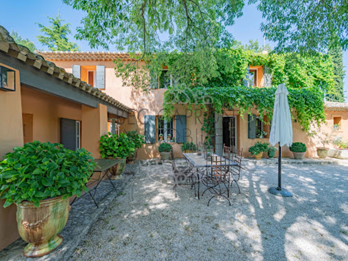 Maison à vendre - 7 pièces - 270m2 - Aix-En-Provence (13100)