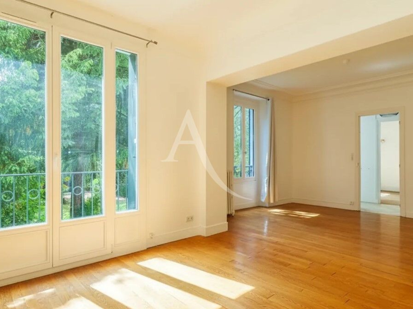 Maison 10 pièces 217 m²