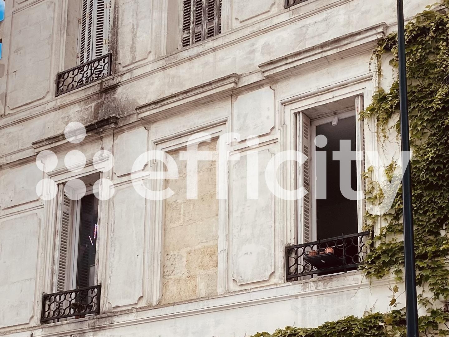Immeuble à vendre - 8 pièces - 180m2 - Bordeaux (33300)