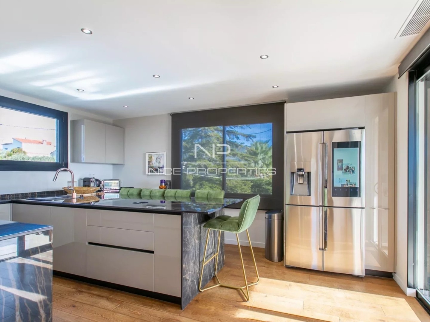 Maison à vendre - 4 pièces - 150m2 - Colomars (06670)