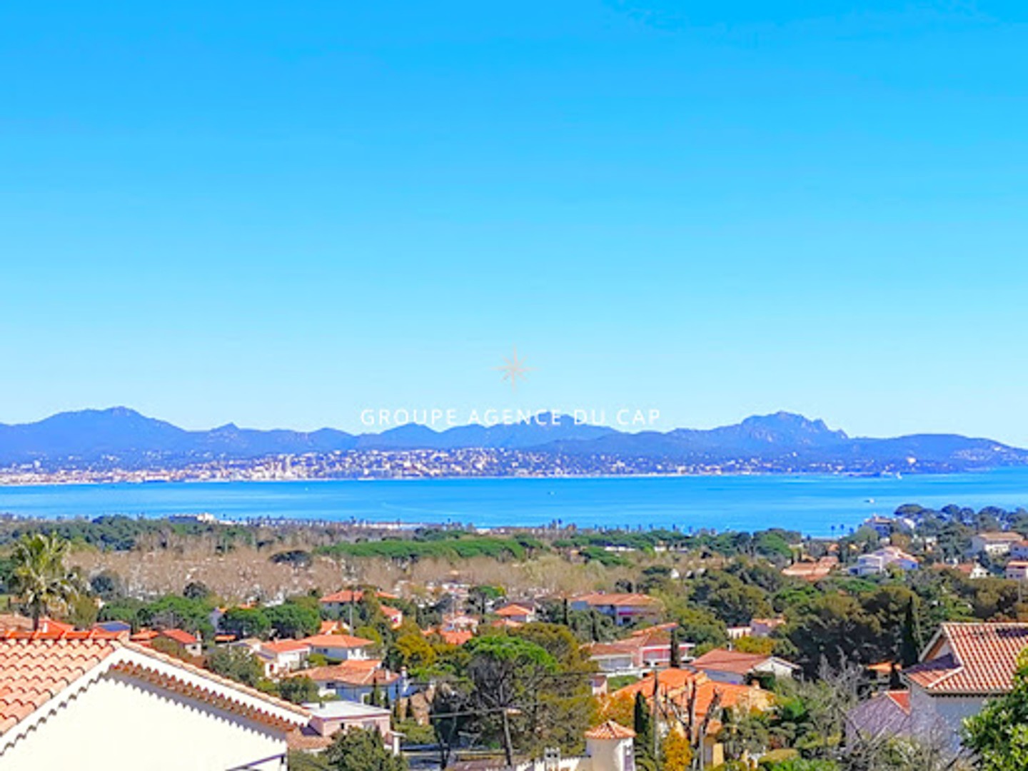 Villa 10 pièces 261 m²