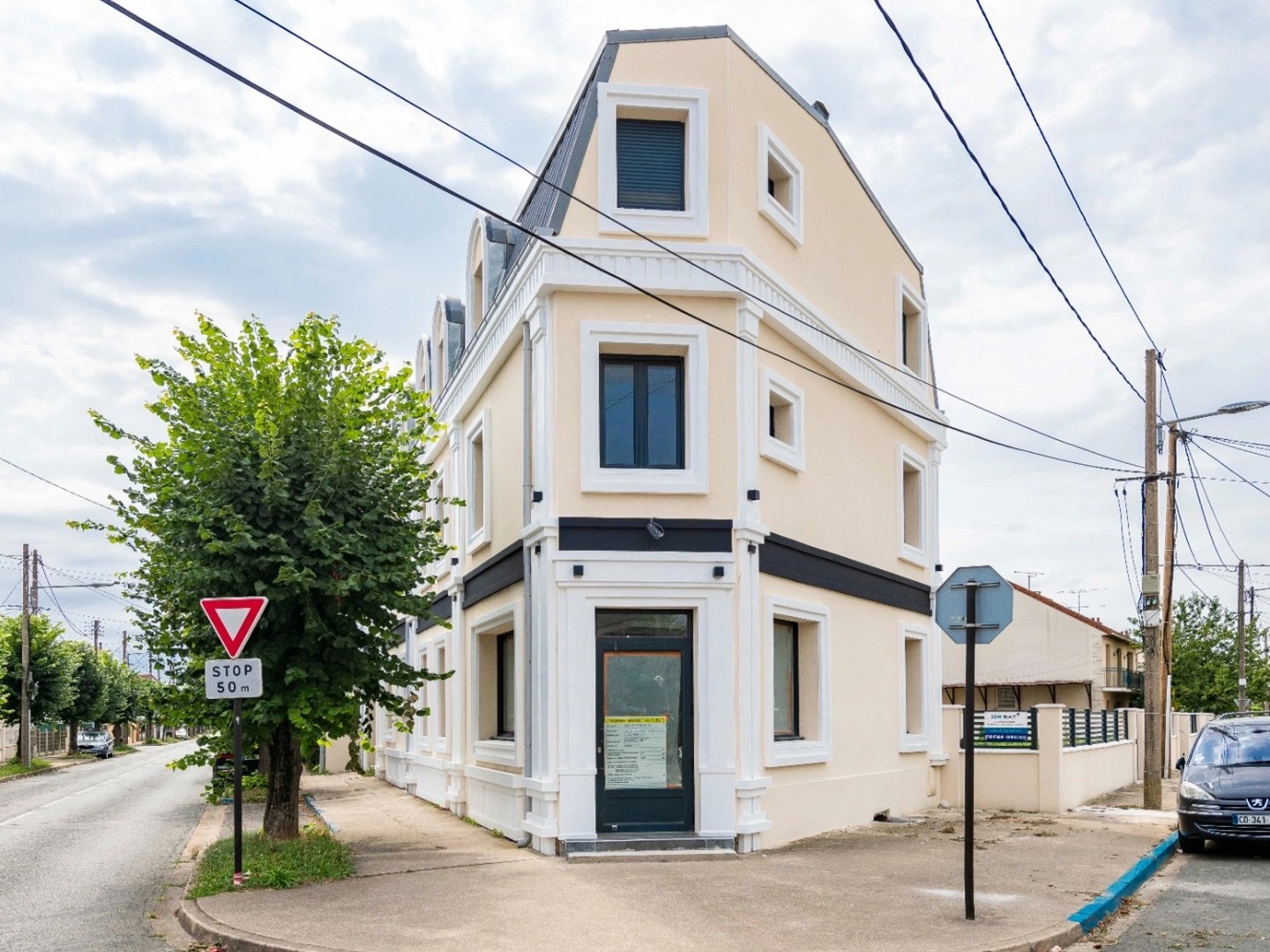 Immeuble à vendre - 18 pièces - 710m2 - Paray-Vieille-Poste (91550)