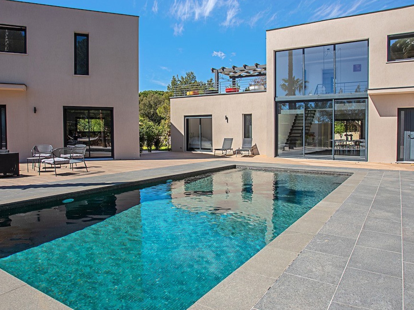Maison à vendre - 8 pièces - 281m2 - Grimaud (83310)