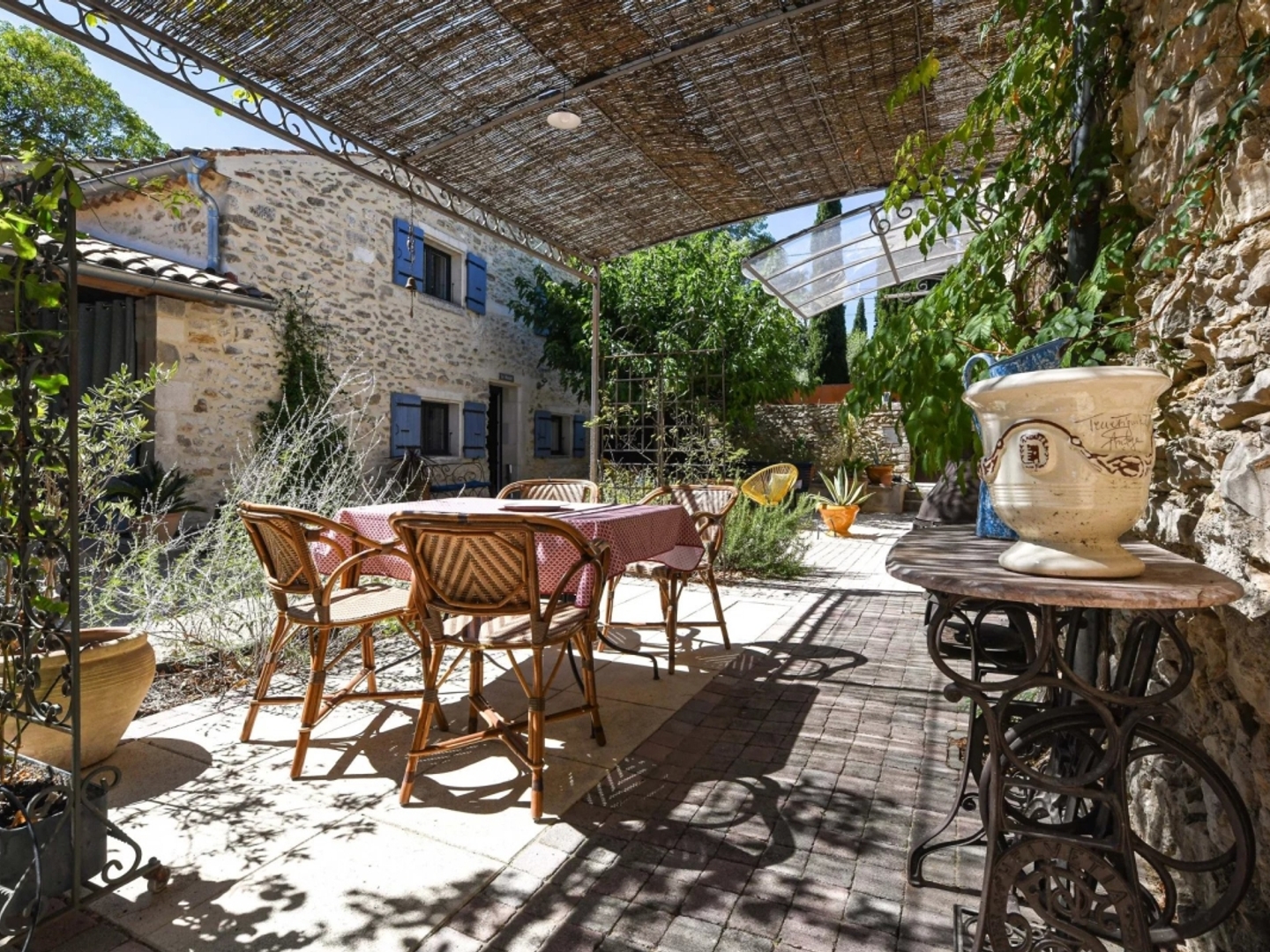 Authentique Mas de village restauré de 200 m² avec Mazet d'invités