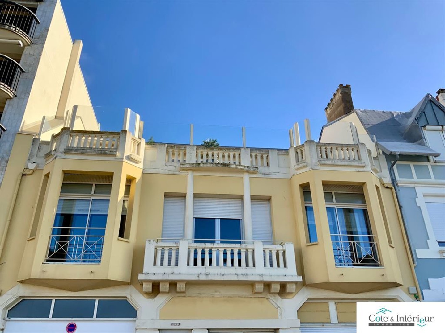 MAISON D'EXCEPTION EN FRONT DE MER