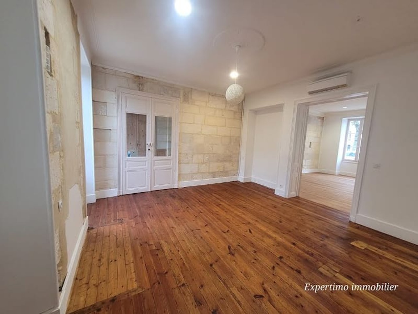 Appartement à vendre - 2 pièces - 97m2 - Jonzac (17500)