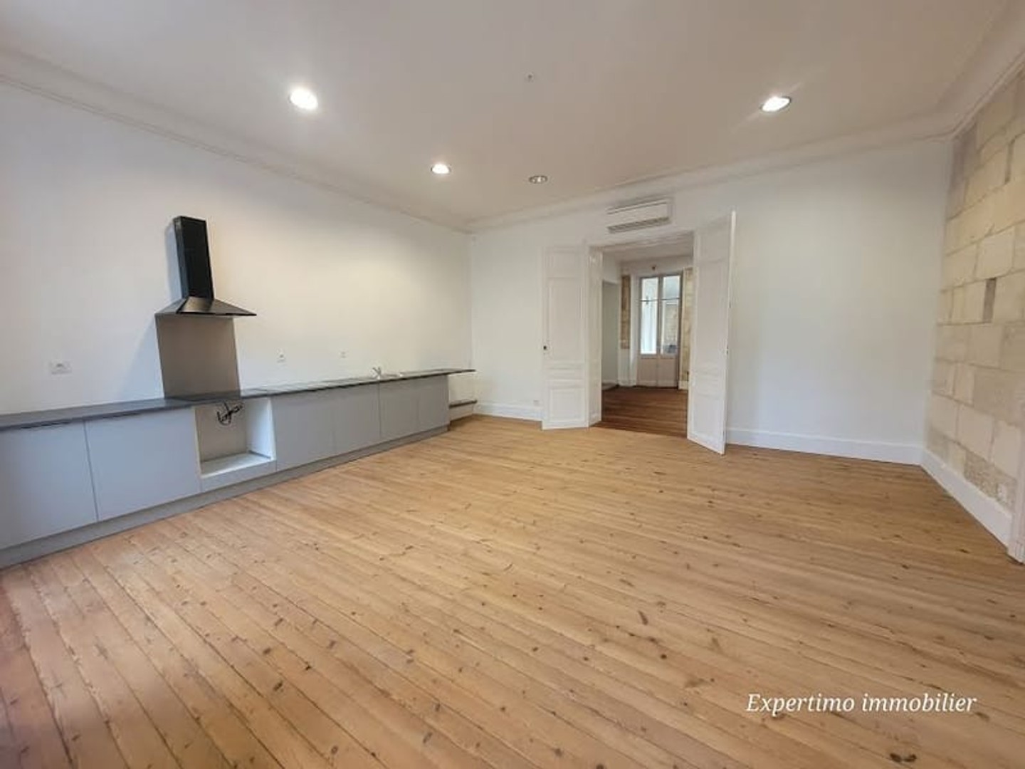 Appartement à vendre - 2 pièces - 97m2 - Jonzac (17500)