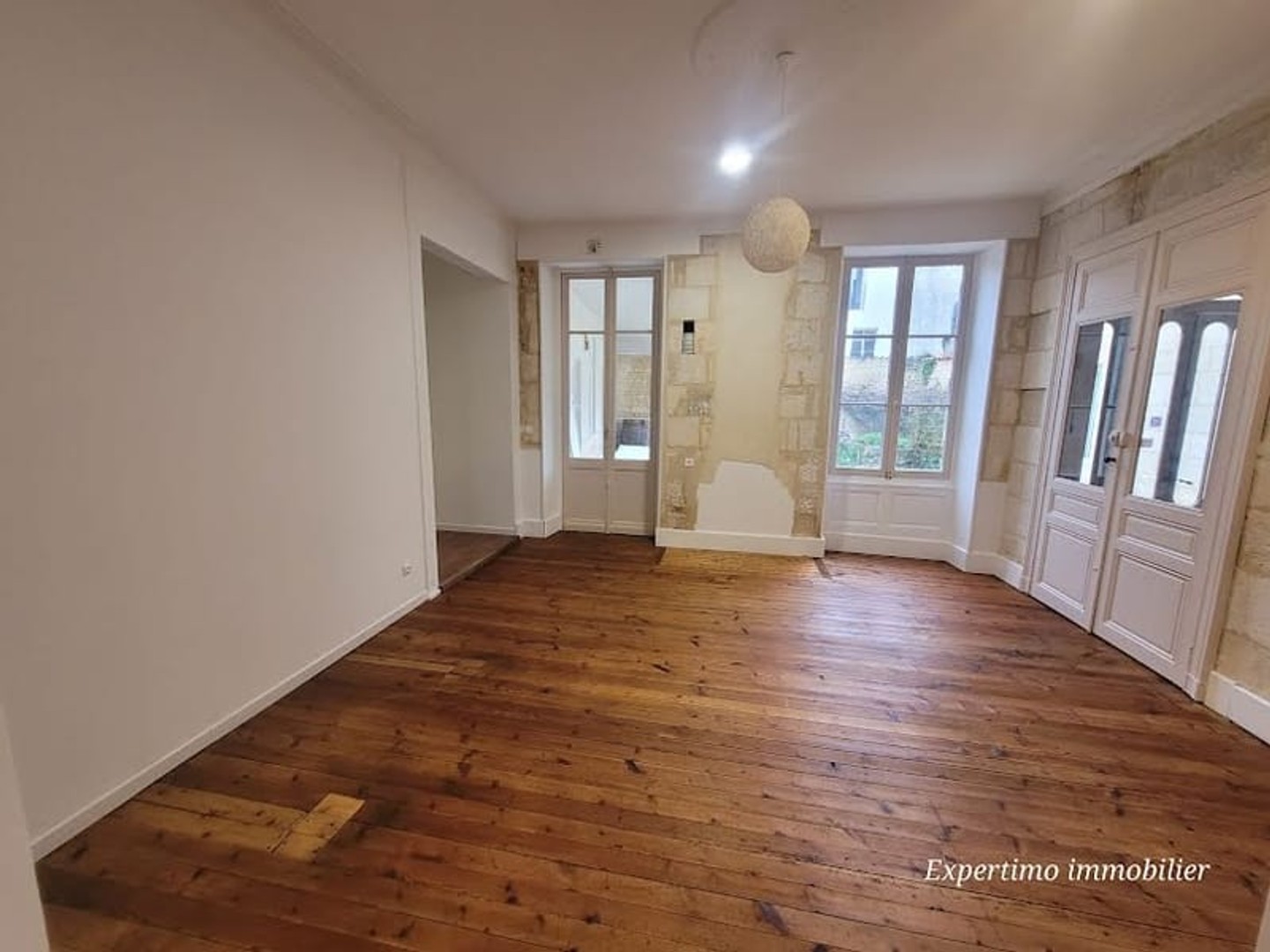 Appartement à vendre - 2 pièces - 97m2 - Jonzac (17500)