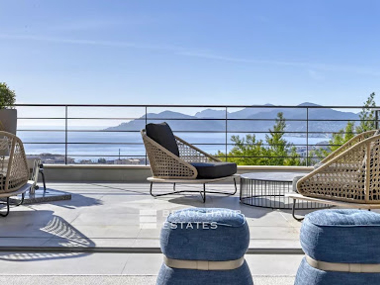 Villa 7 pièces 447 m²