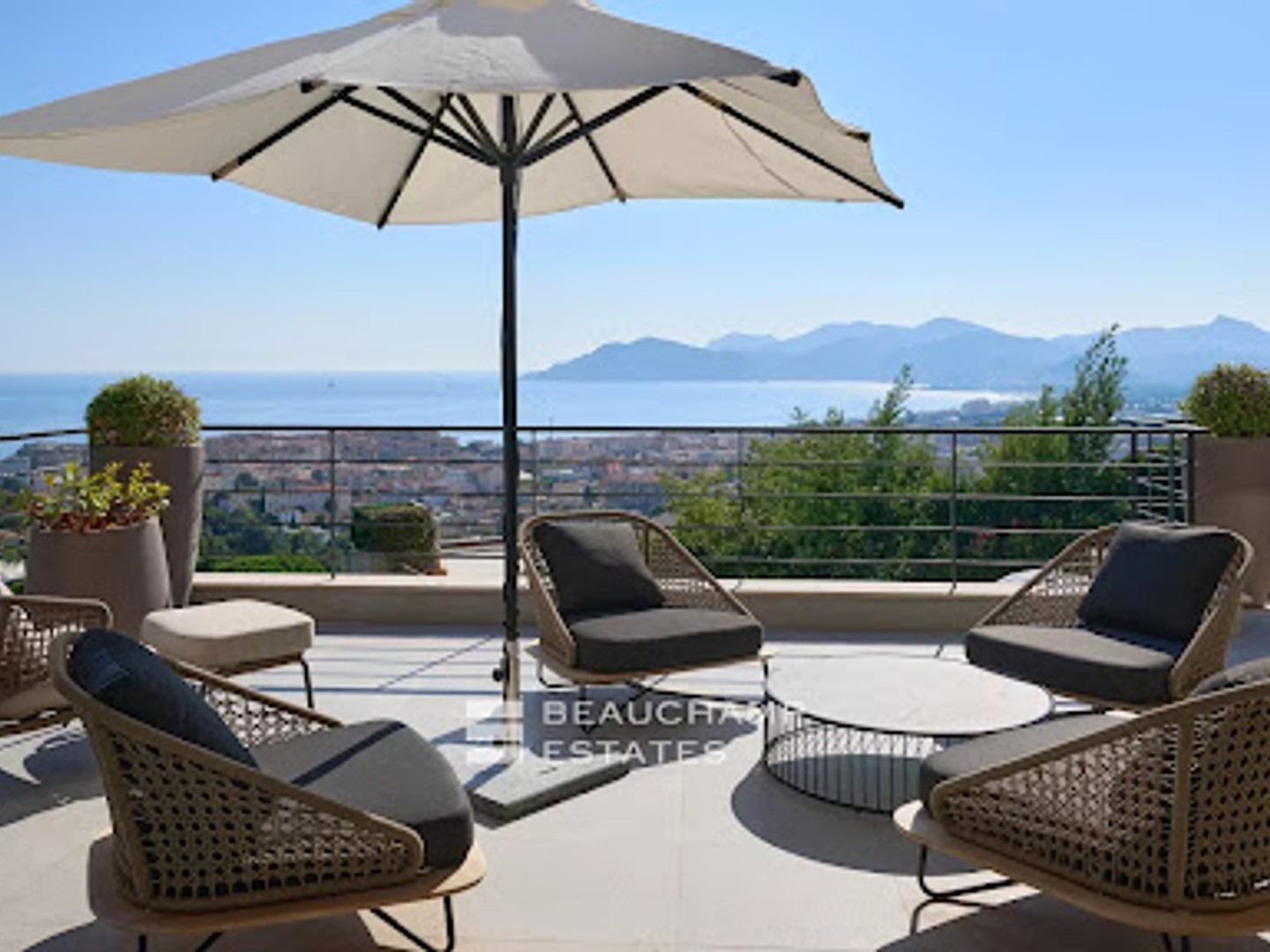 Maison à vendre - 7 pièces - 447m2 - Cannes (06400)