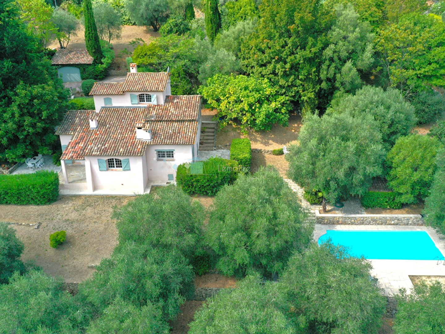 Maison de caractère 150 m² avec piscine et oliveraie de 3015 m²