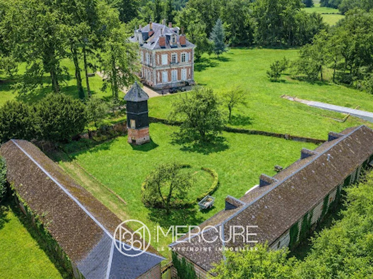 Maison à vendre - 12 pièces - 435m2 - Amiens (80000)