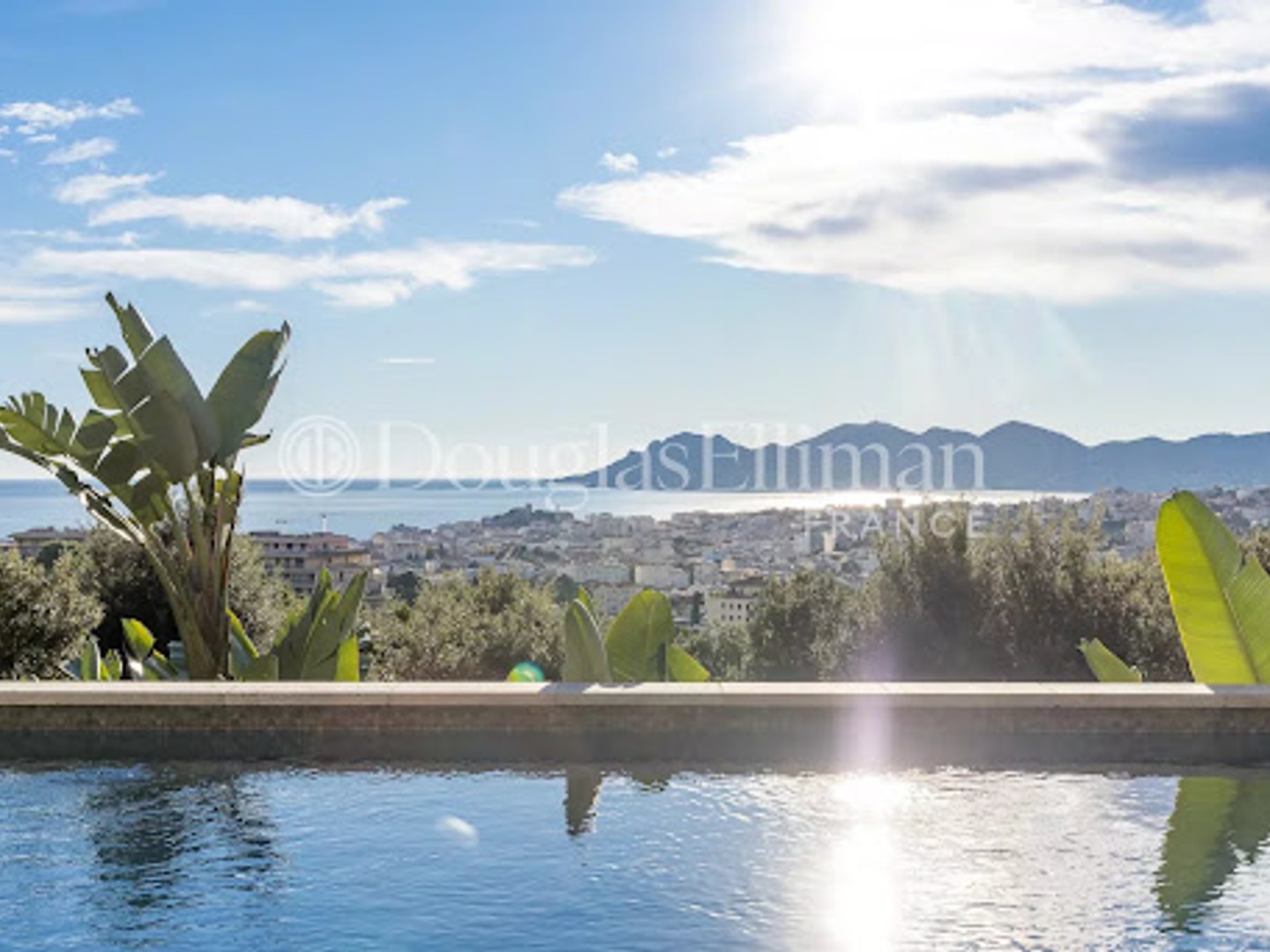 Villa 7 pièces 300 m²