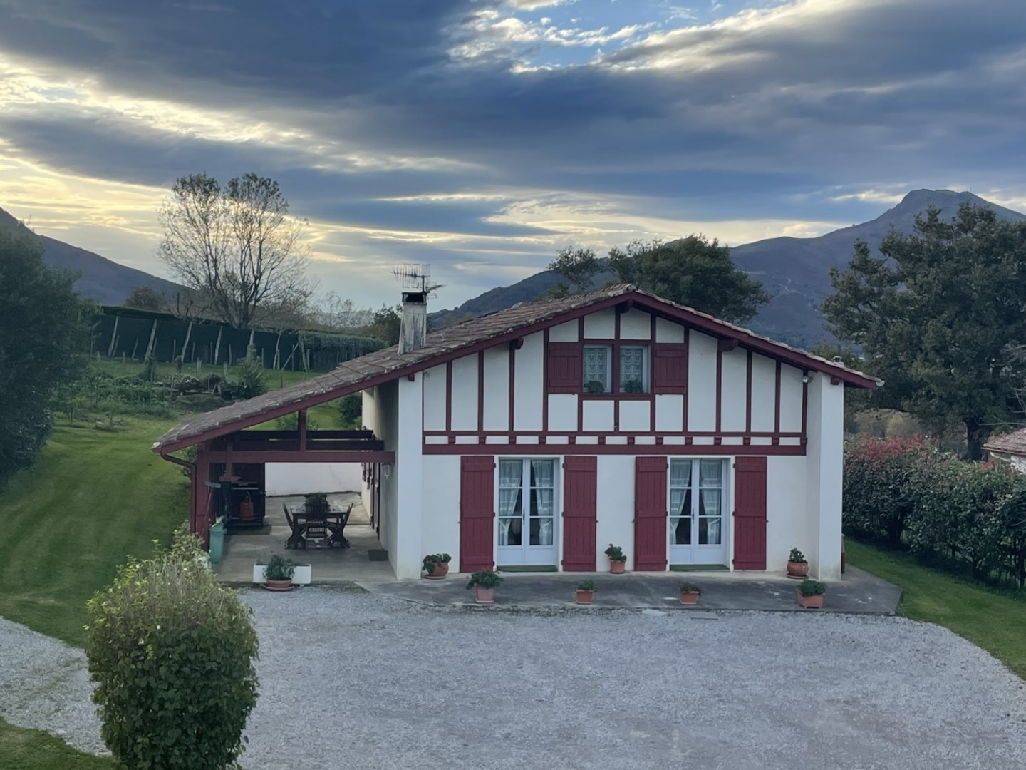 Maison à vendre - 6 pièces - 104m2 - Sare (64310)