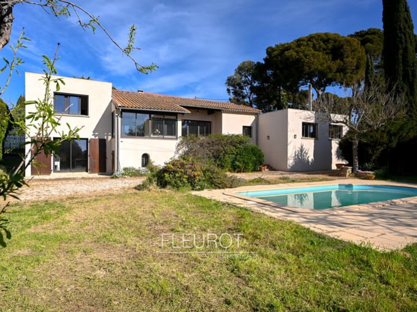 VENTE / VILLA T.4/5 / 200 m de la mer / Piscine / LA CIOTAT