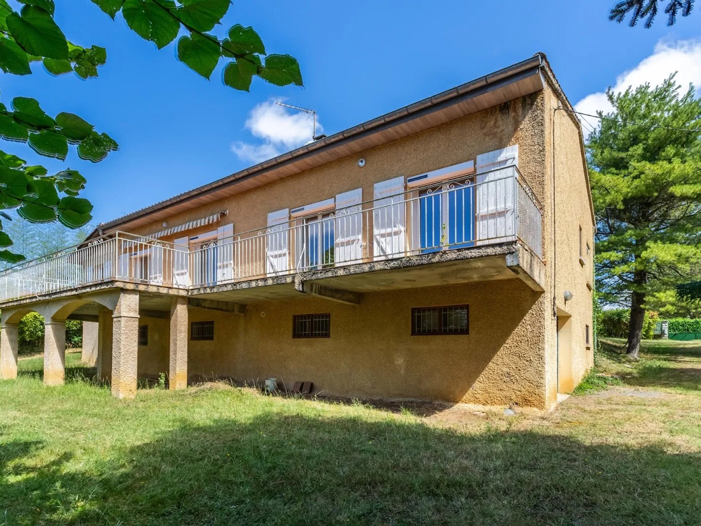 Maison à vendre - 6 pièces - 157m2 - Boulogne-Sur-Gesse (31350)