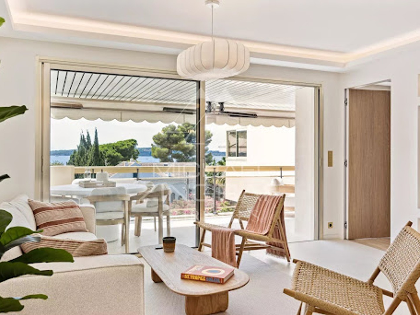 Appartement à vendre - 4 pièces - 102m2 - Cannes (06400)