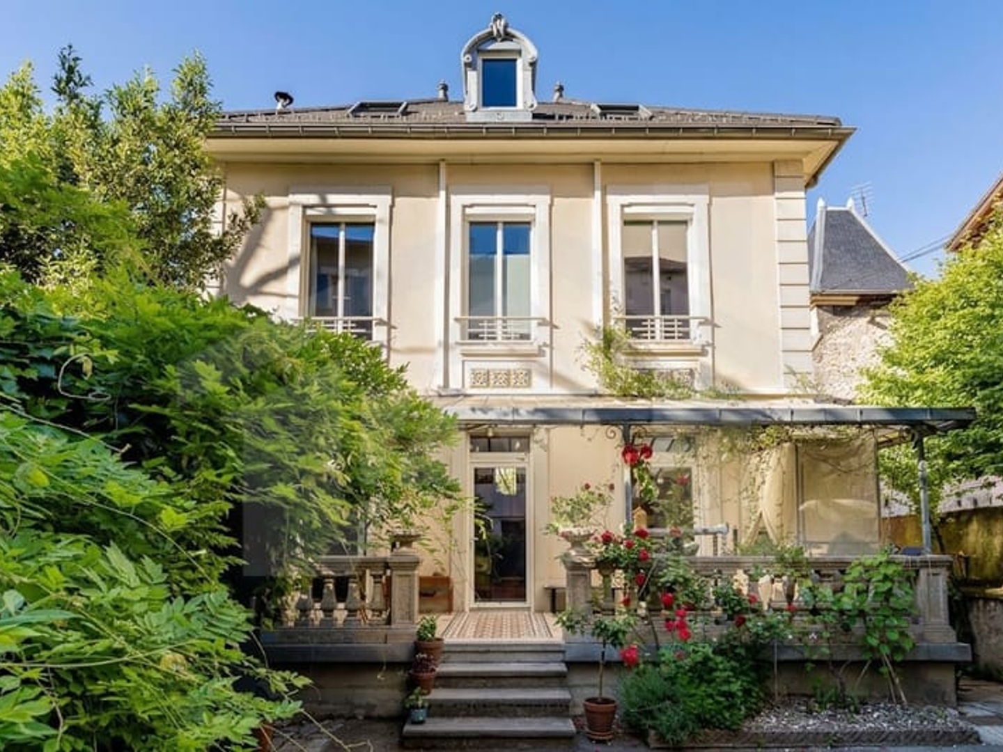 MAISON DE CARACTERE EN PLEIN DU QUARTIER CHAMPIONNET