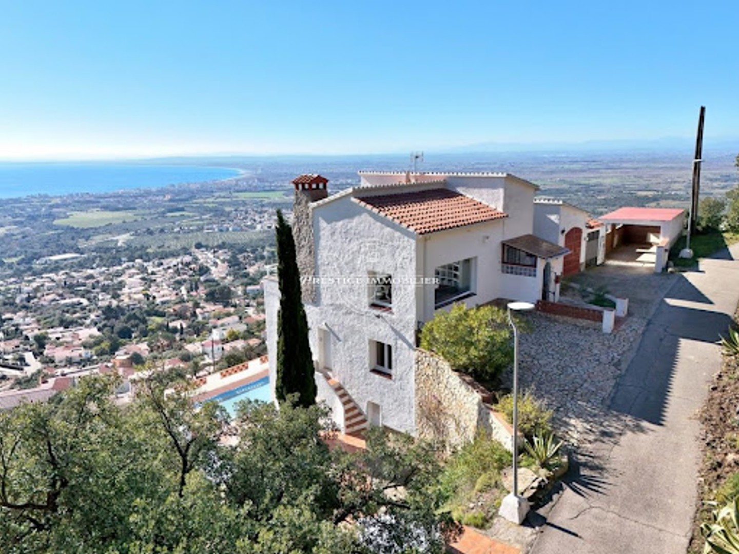Villa 9 pièces 384 m²