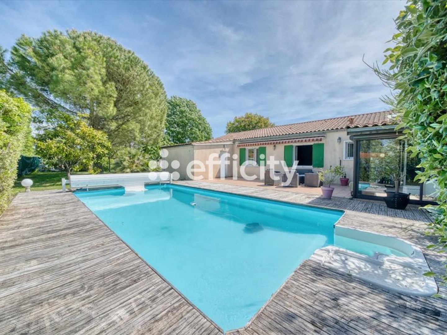 Maison à vendre - 7 pièces - 189m2 - Yves (17340)