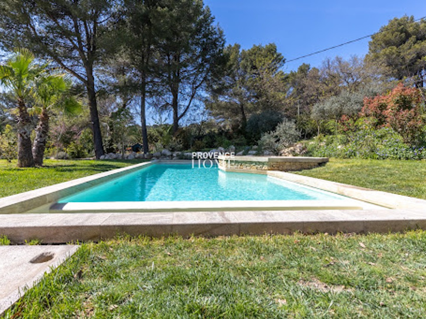 Maison à vendre - 5 pièces - 160m2 - Saumane-De-Vaucluse (84800)