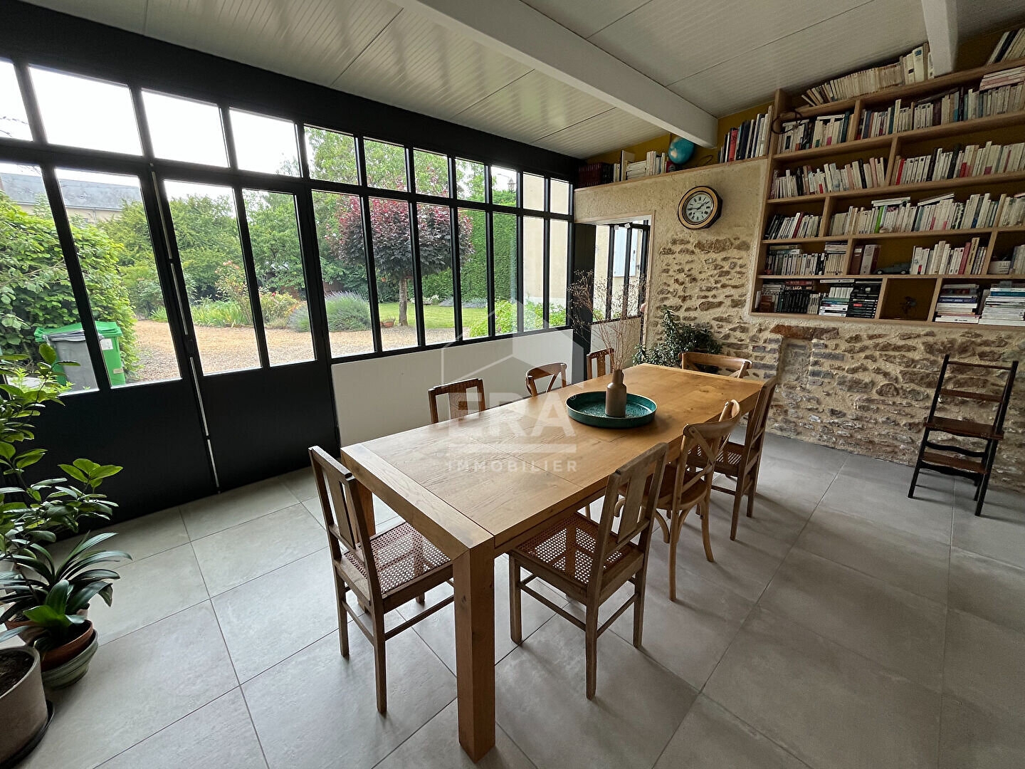 Maison 8 pièces 179 m²