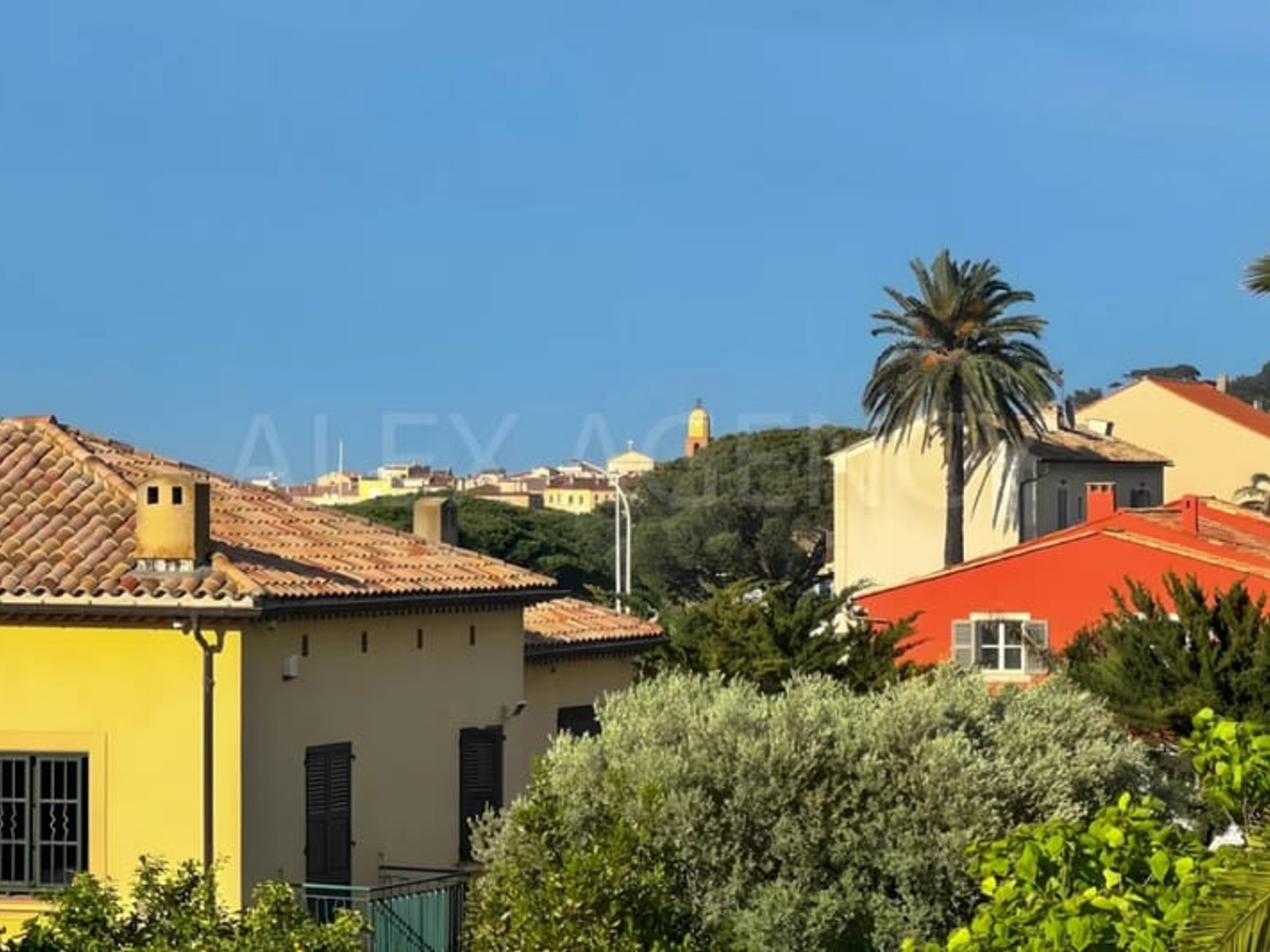 Appartement à vendre - 3 pièces - 75m2 - Saint-Tropez (83990)