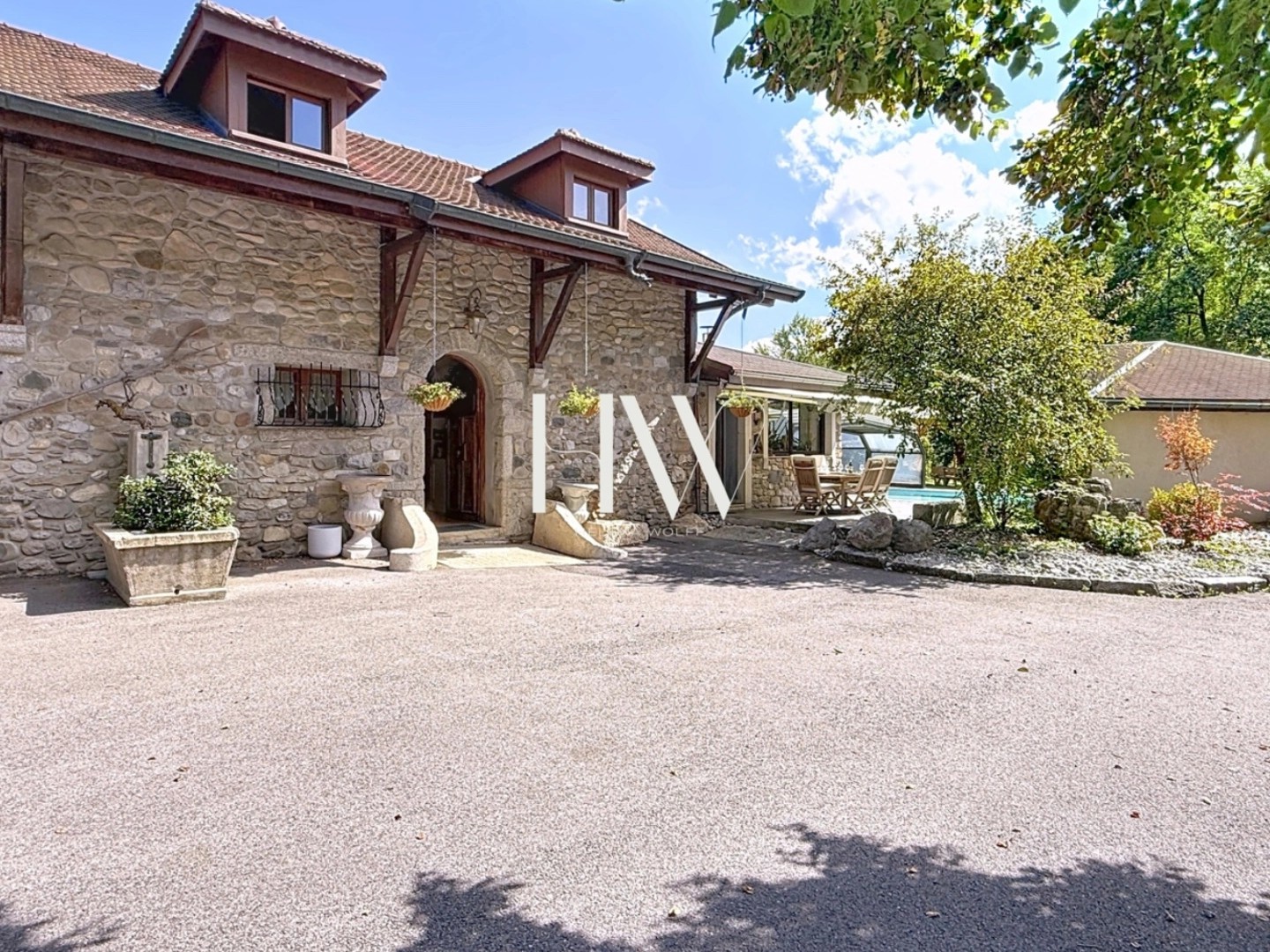 Maison 10 pièces 287 m²