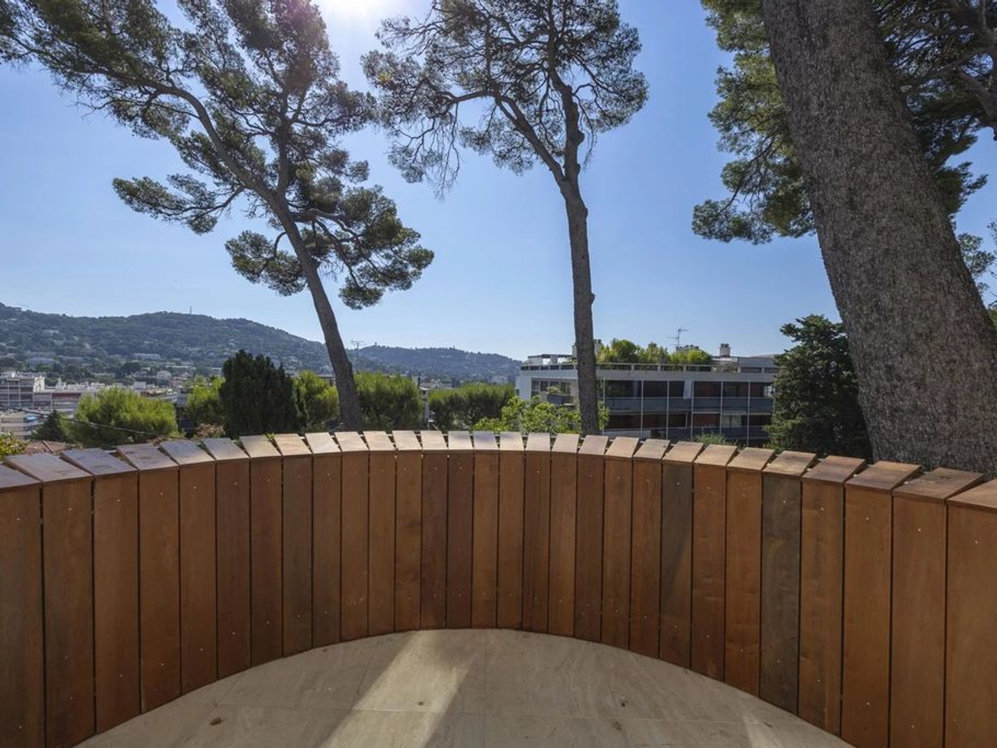 Appartement 5 pièces 181 m²