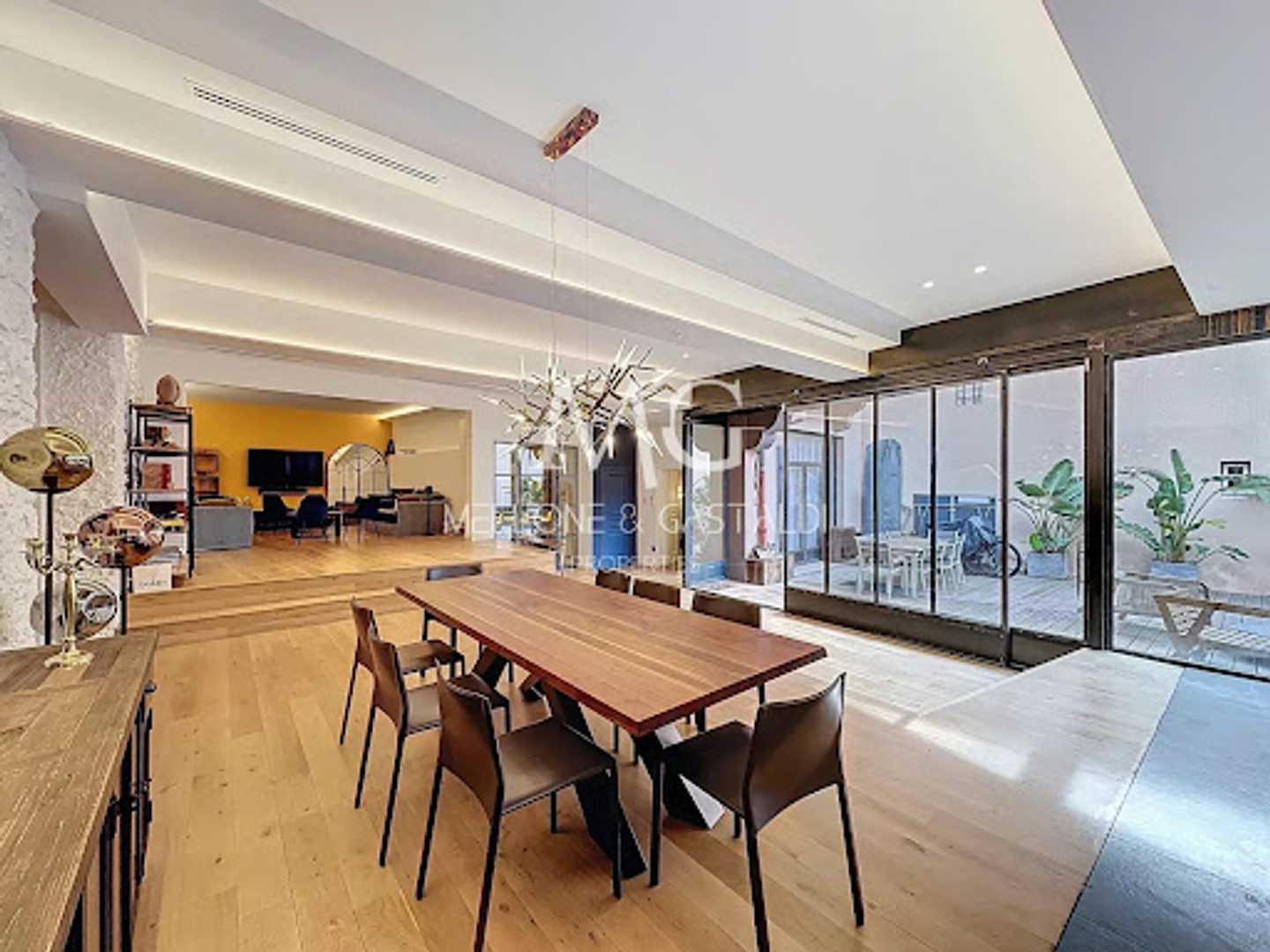 Appartement 5 pièces 245 m²