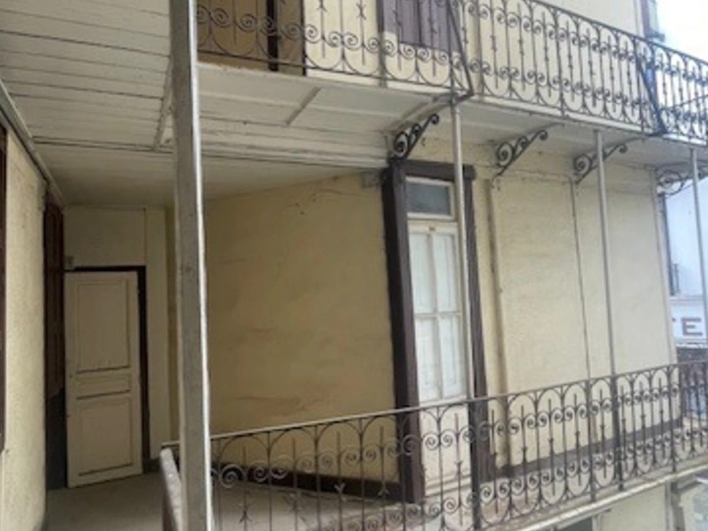 Immeuble à vendre - 16 pièces - 260m2 - Lourdes (65100)