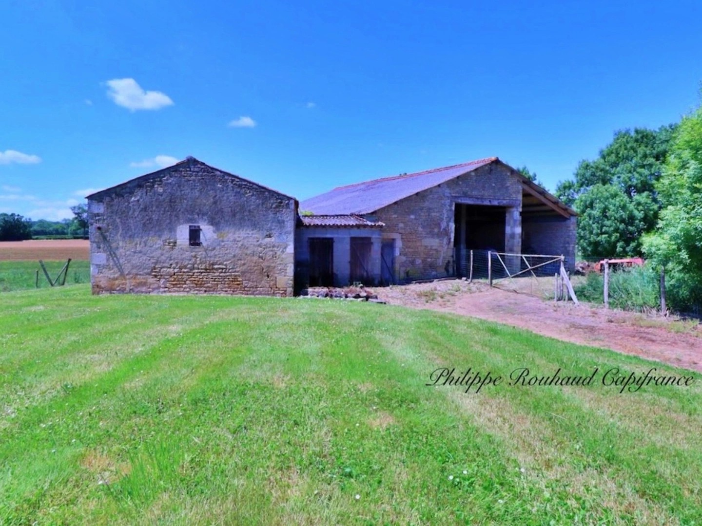 Maison à vendre - 17 pièces - 296m2 - Foussais-Payré (85240)