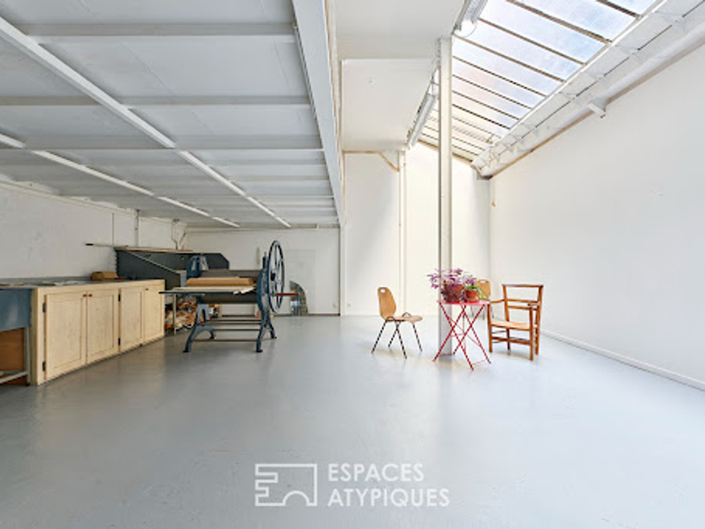 Appartement à vendre - 4 pièces - 149m2 - Paris 19e (75019)